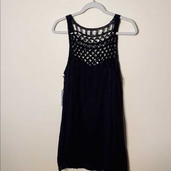 BB DAKOTA // NWT BLACK LACE TOP - Picture 4 of 7